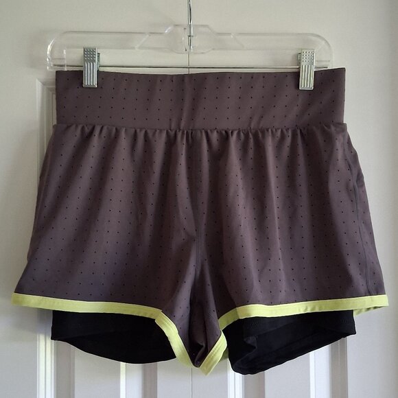 Fabletics Gray & Neon Green Women's Workout Set Size M - Picture 3 of 13